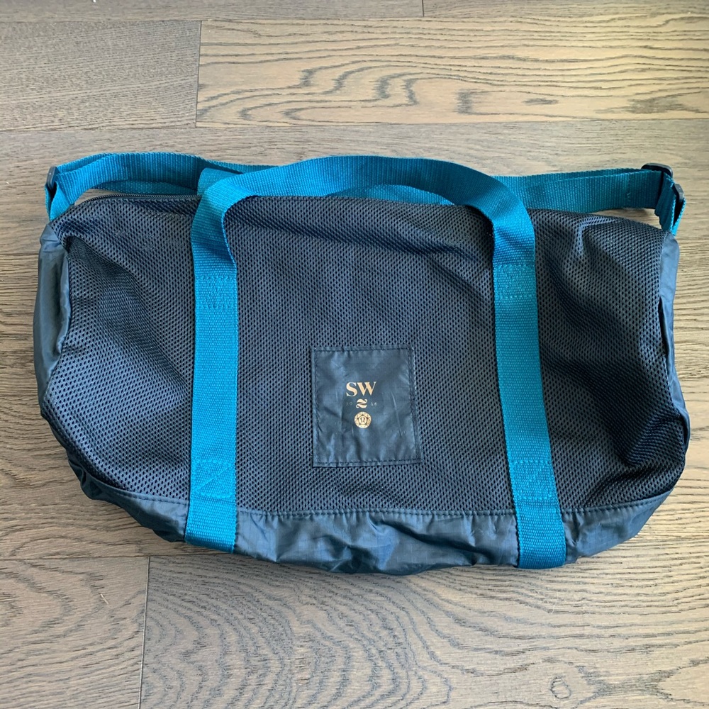 Exclusive lululemon Seawheeze Mesh Duffle